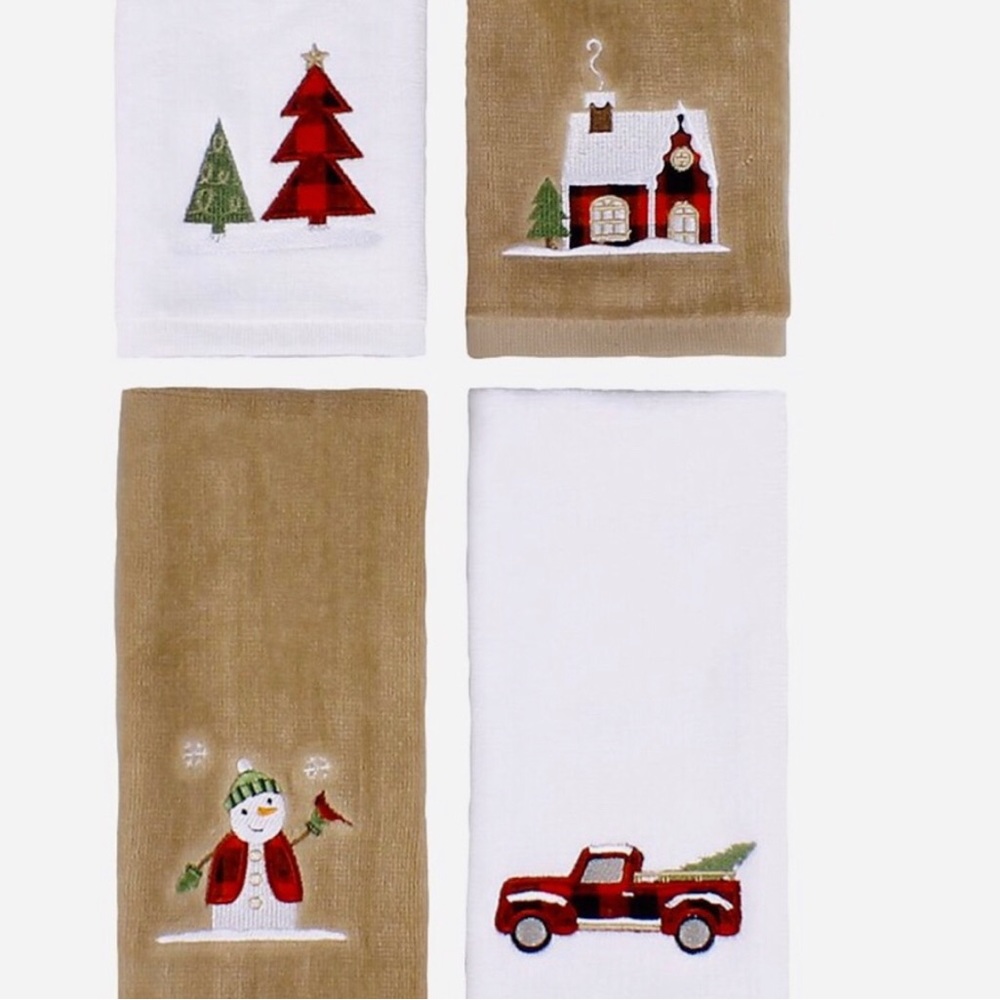 Fingertip Towel Set, (4) Assorted Christmas Designs, NWT